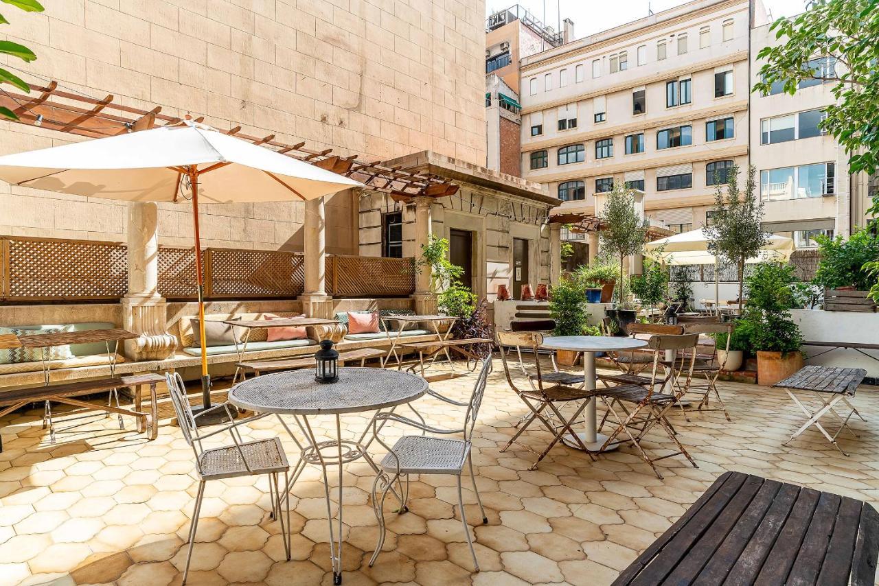 Casa Gracia Hostel Barcelona Exterior photo